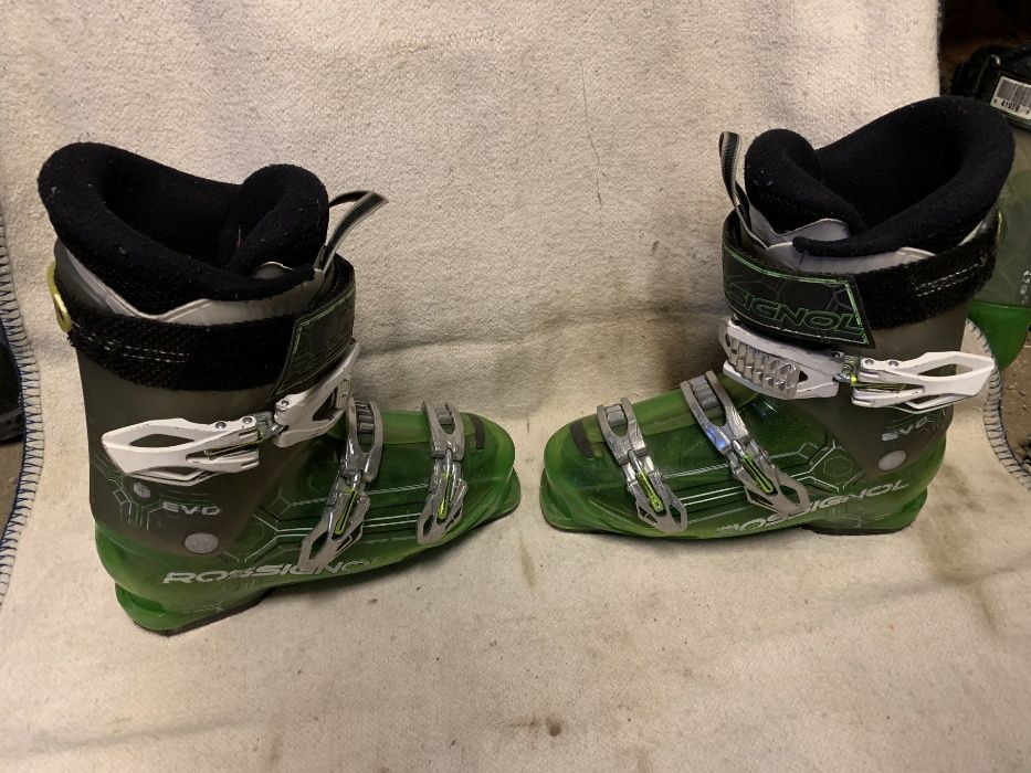 Clapari ski schi Rossignol EVO marime EUR:40 Mondo:26 308mm 3clape