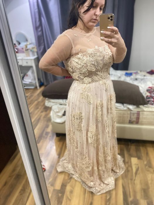 Rochie de ocazie tip bijuterie