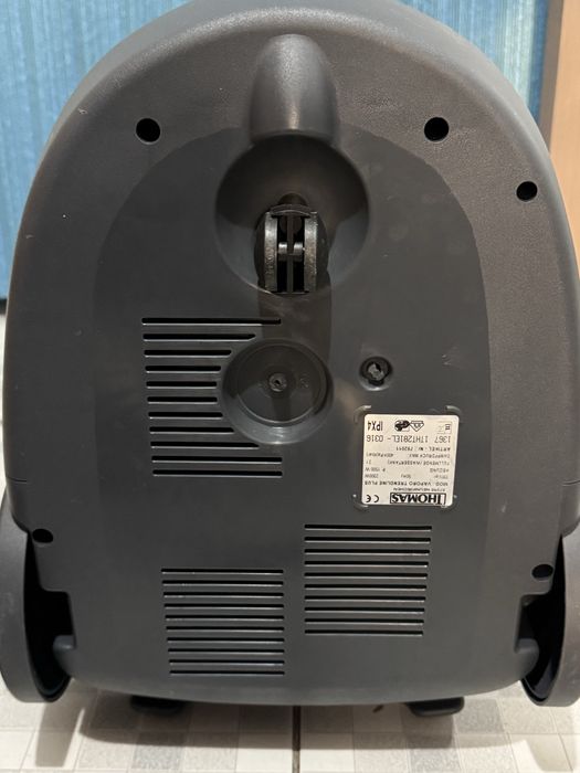 Aparat de curatat cu aburi