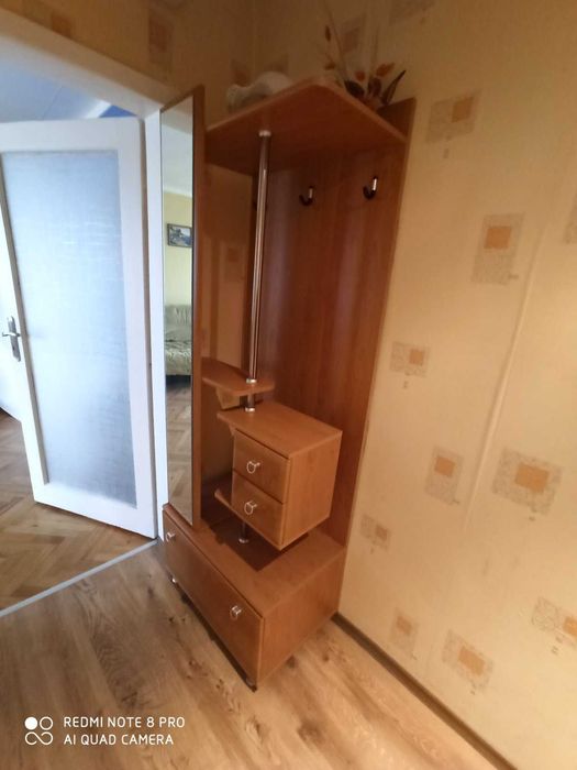 Обзавеждане за антре в идеално състояние - неизползвано