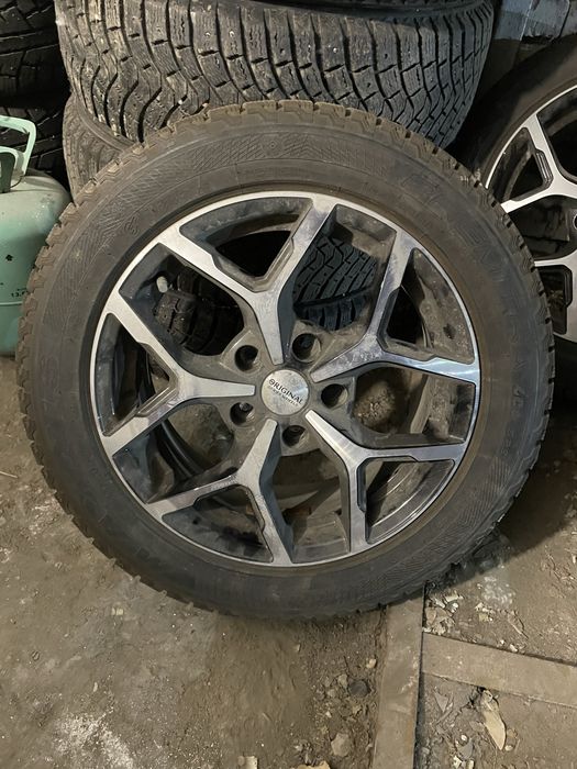 Диски с резиной maxxis