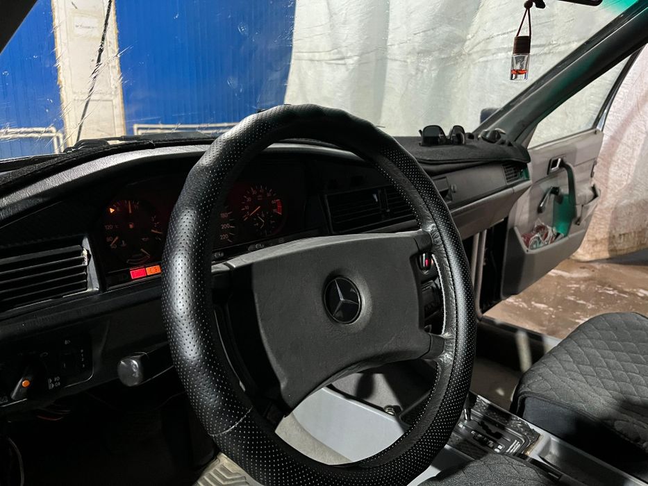 Продам-обмен Mercedes w201