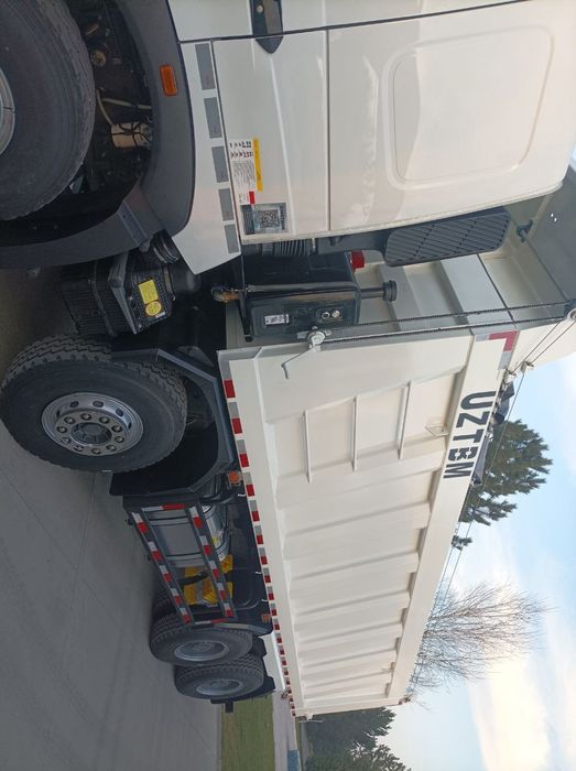 Самосвал HOWO-T7S 8x4 - 32 т / 26 куб.м Sunhunk