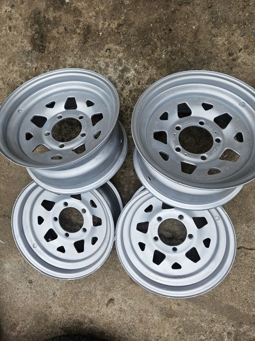 Jante de ARO 5X139.7 R15 JR stare buna pretul este pt toate 4 buc