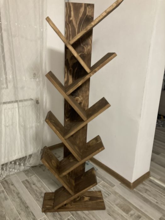 Дървена библиотека, стилна и красива! От естествено дърво!