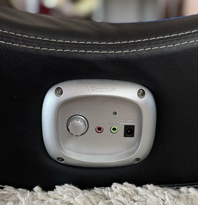 Scaun gaming pentru podea pliabil