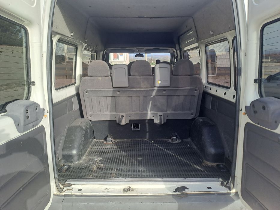 Форд Транзит  2.0  D на части