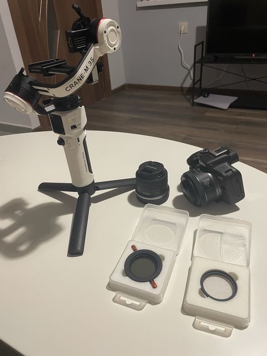 Фотоапарат, Стабилизатор, два обектива и два филтъра