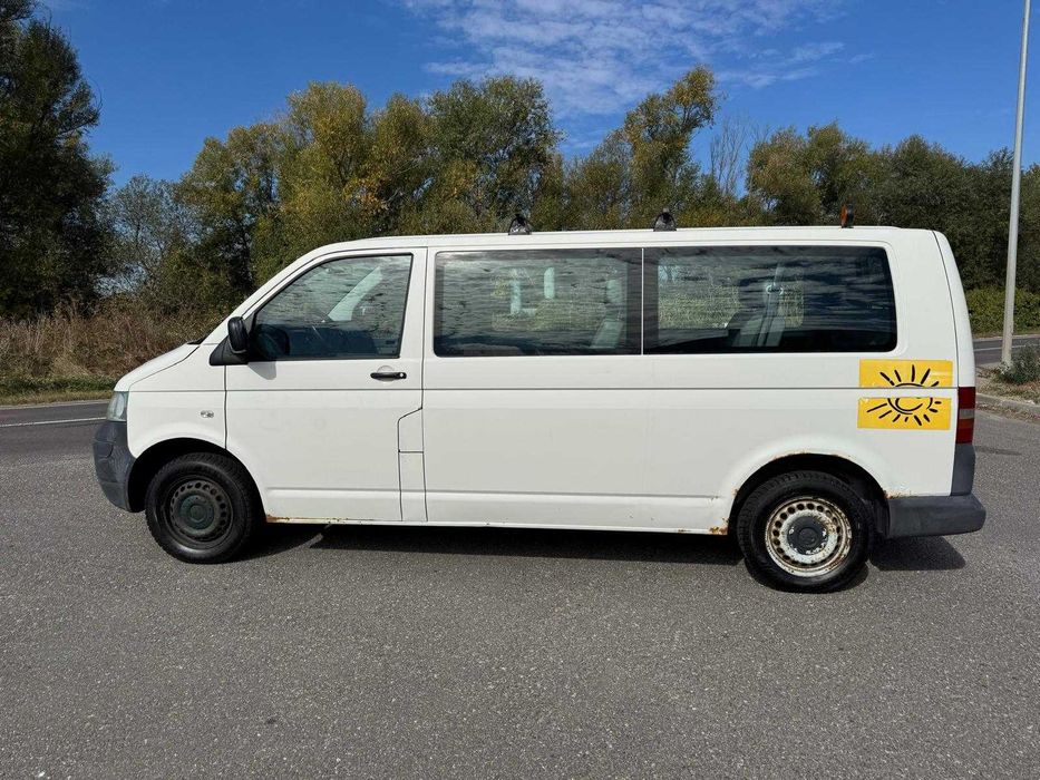 VOLKSWAGEN Transporter