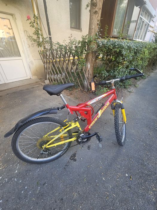 Bicicleta de vanzare