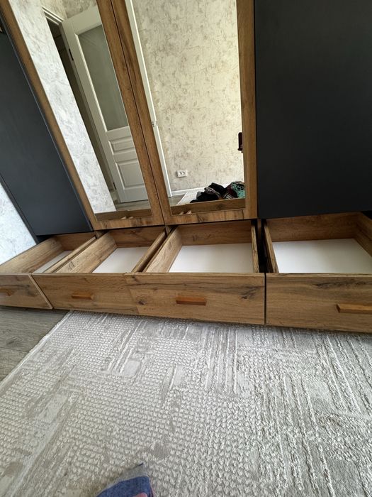 Продам чистый шкаф