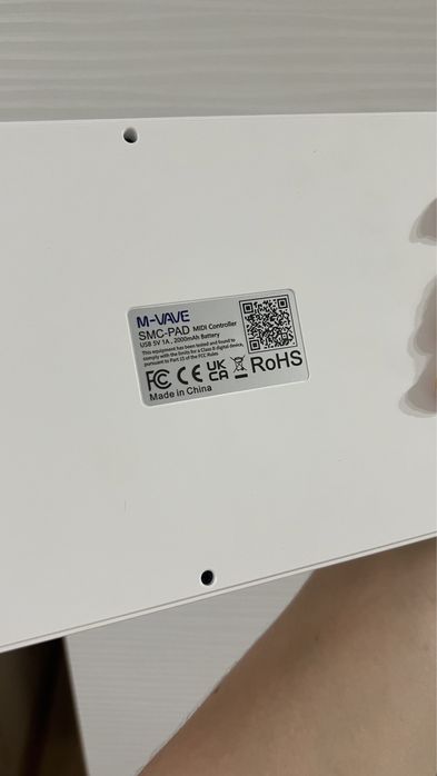 Продам новый midi контролер