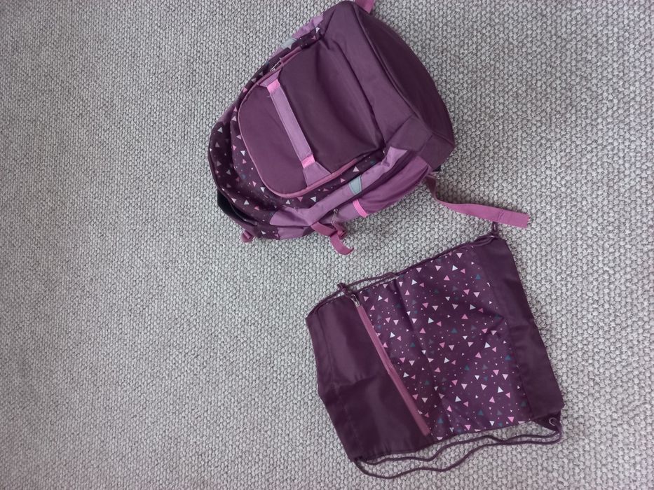 Ghiozdan copii impecabil