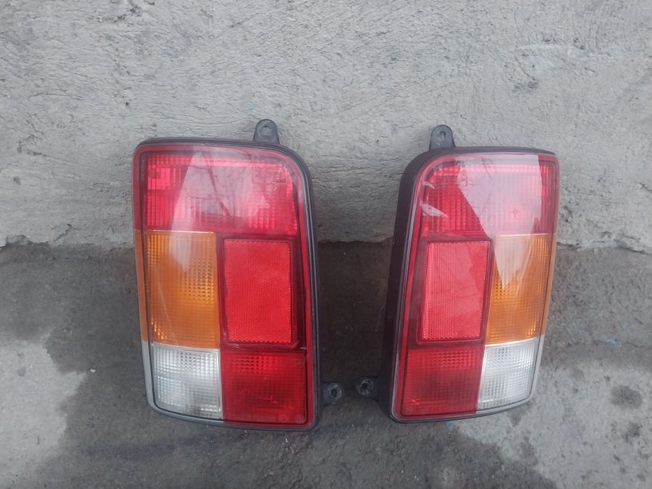 Продам задние фары на Lada Niva