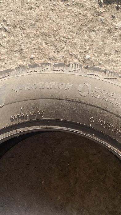 Шины  215/65R16  Michelin