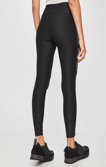 Дамски клин guess