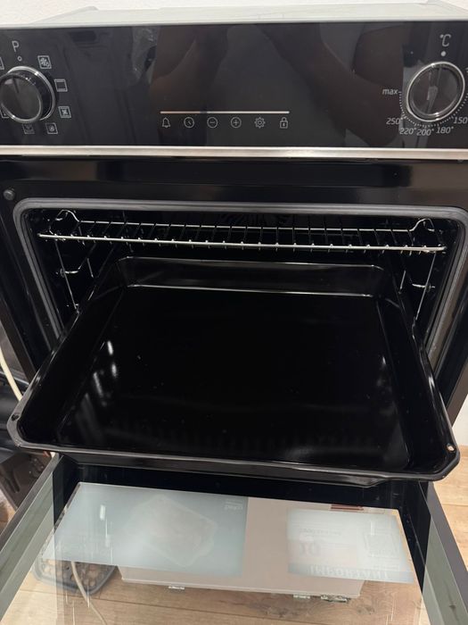 Духовой шкаф новый