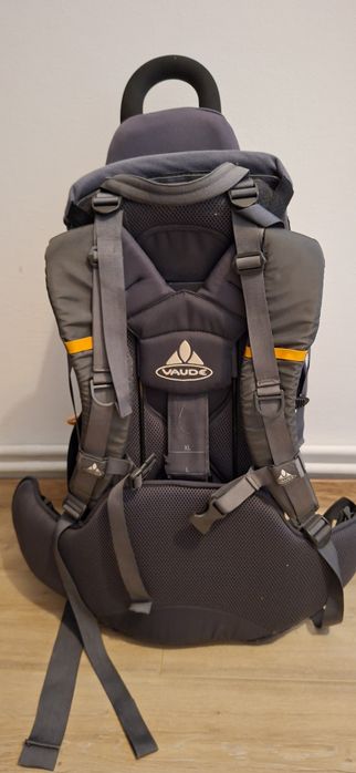 Rucsac port-bebe Vaude cu spațiu de depozitare