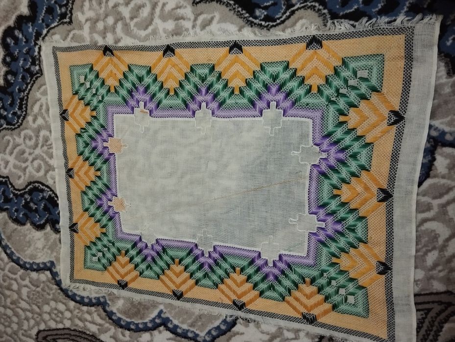 Вышивка ручная работа.