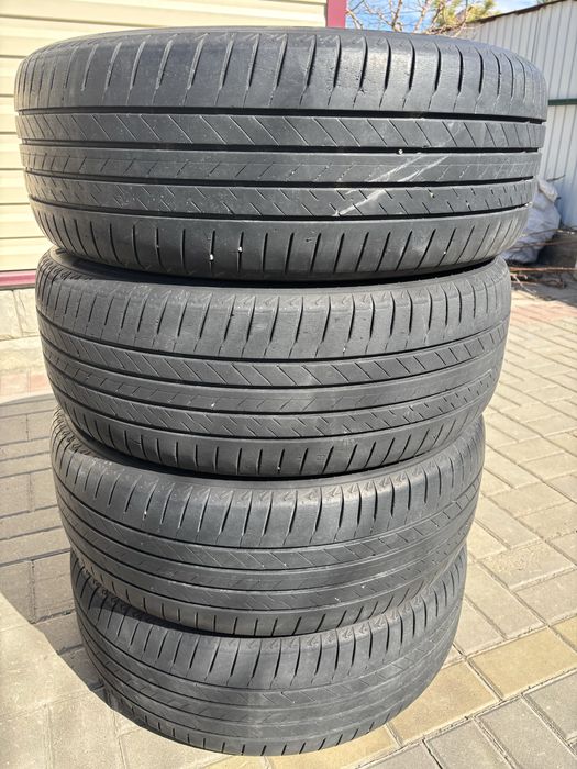 Комплект шин 235/55/19 б/у