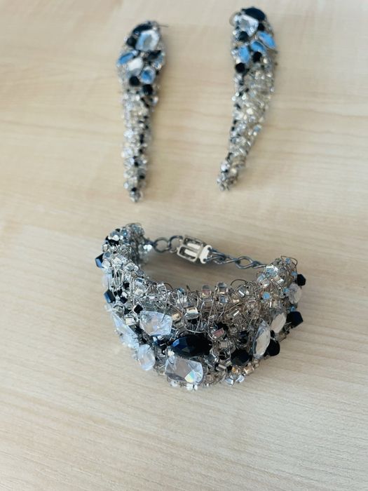 Продавам комплект бижута