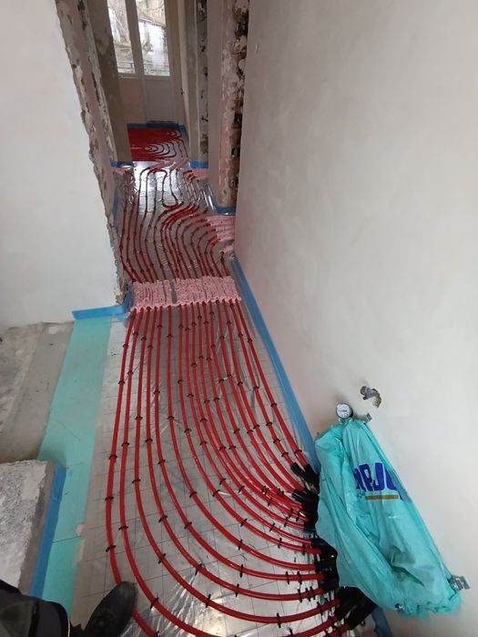 Двуетажна къща 206кв.м с.Айдемир