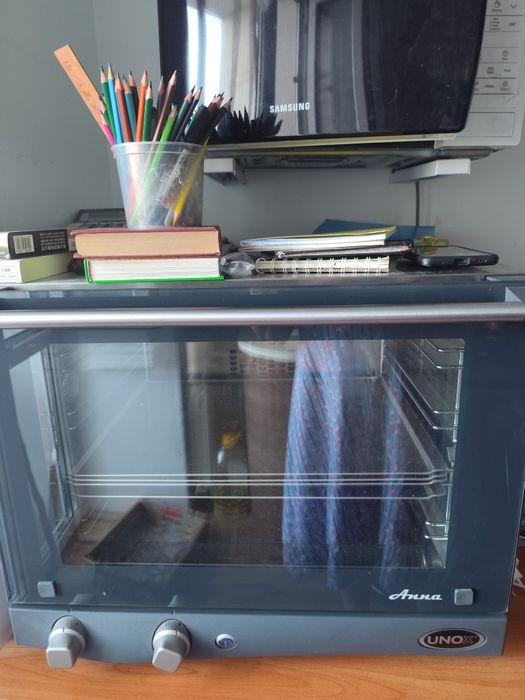 Настольная электропечь Anna UNOX