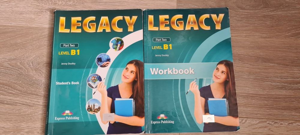 Учебници и учебни тетрадки от различни класове