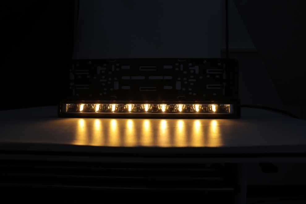 Рамка за Номер с LED Бар 20" 100W – Бяла/Оранжева Габаритна Светлина