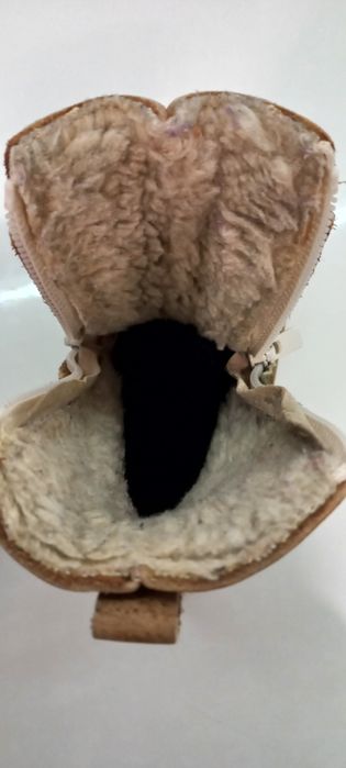 Боти от естествена кожа за момиченце