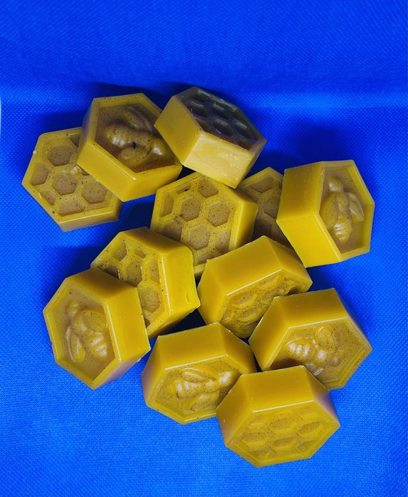 Воск пчелиный , восковые свечи , вощина