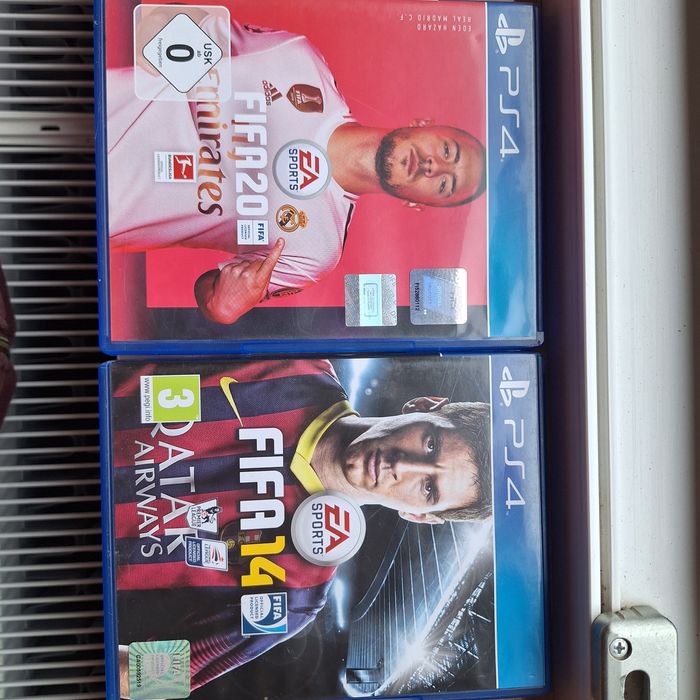 FIFA 20 si FIFA 14  PS4