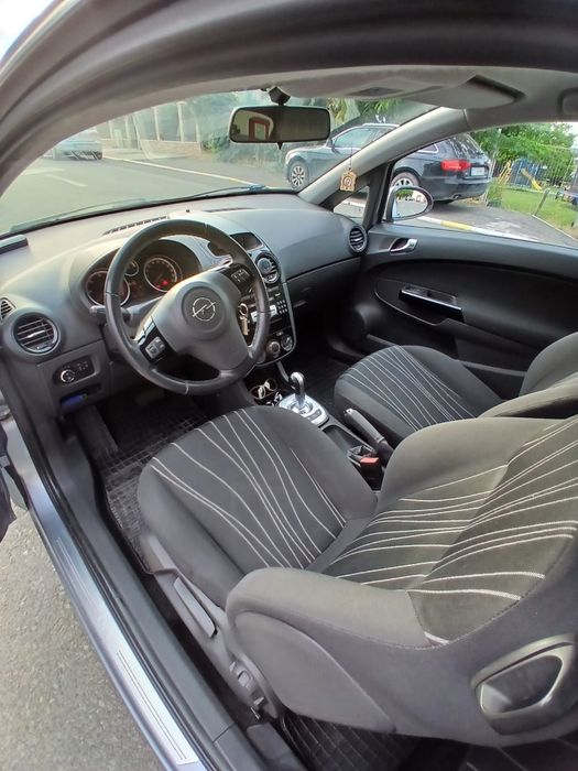 Opel corsa D/euro 5/1.3 diesel/automata/ 2010