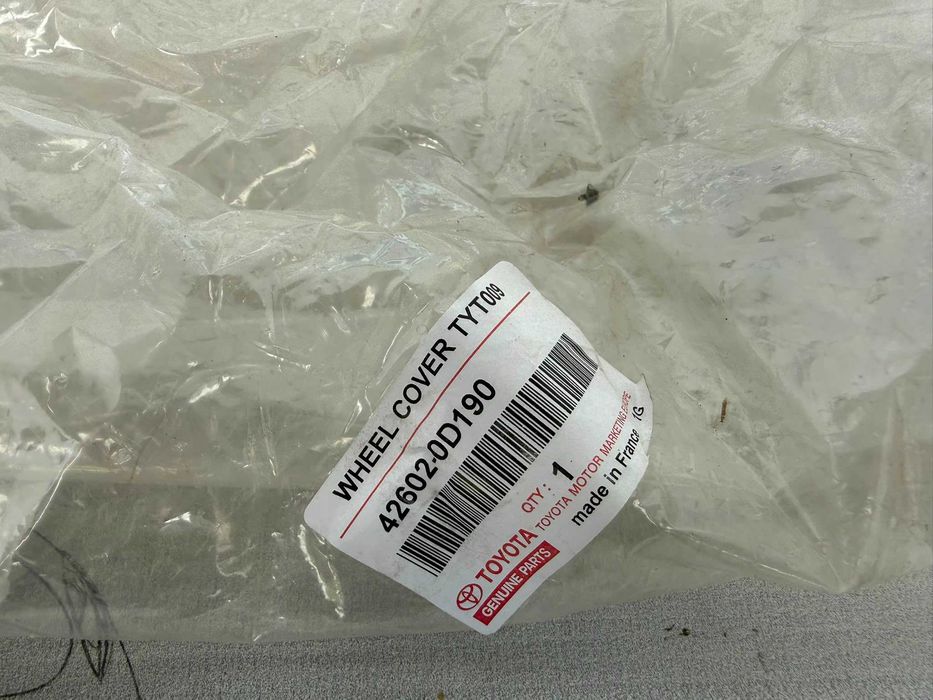 Capac Roată R14 Gri Argintiu Toyota Yaris 42602-0D190 2015 / [2015-2020] / (4B2)