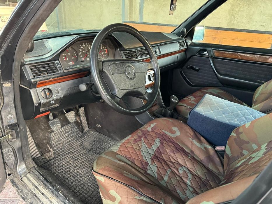 Мерседес е 230 мерс