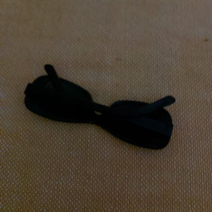 Vind ochelari de soare.