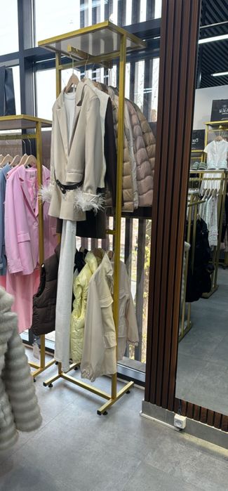 Стоики для гардероба