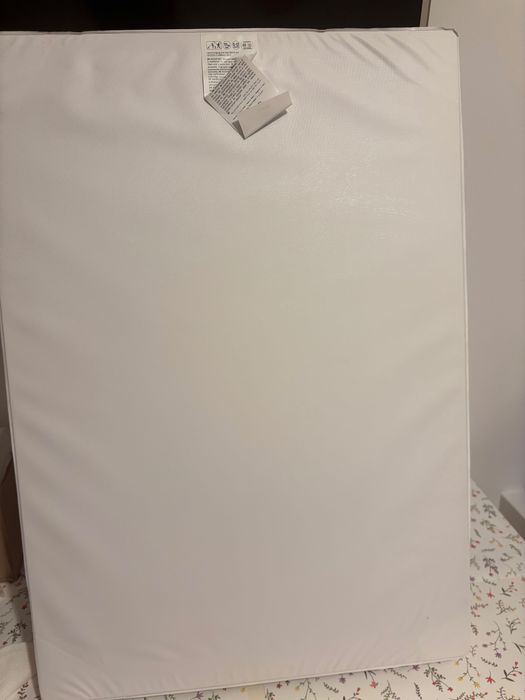 Vând masă înfasat bebe