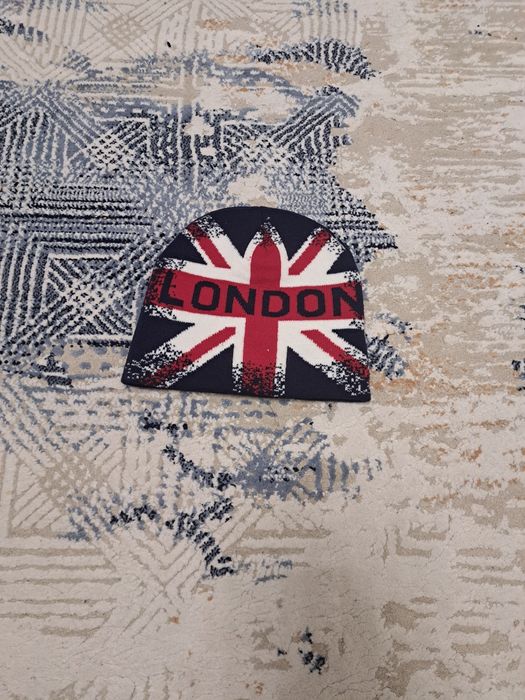 Шапки, Cortez, London