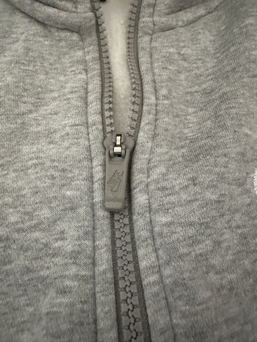 Продавам екип Nike