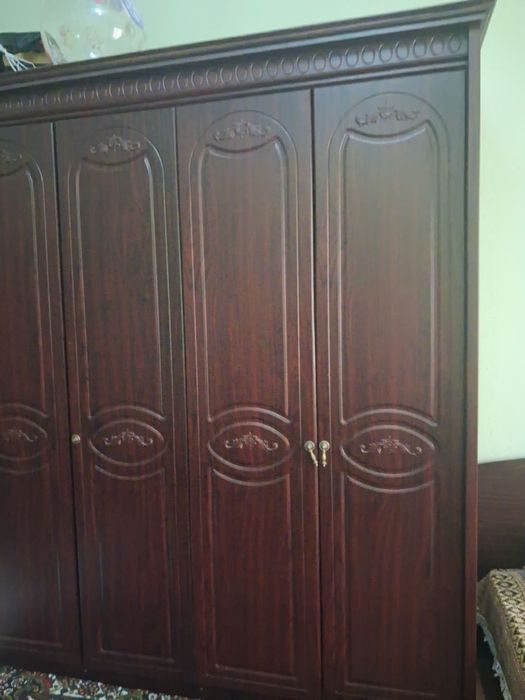 Мебел сотилади арзон нархда