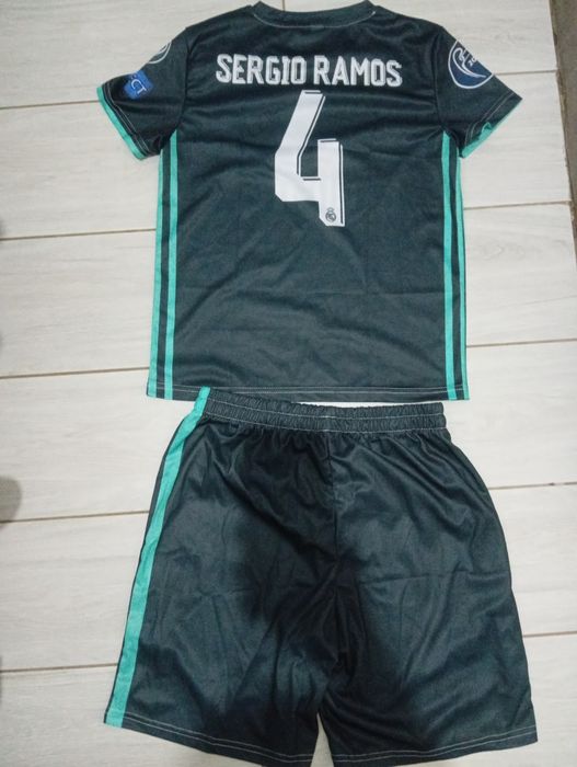 Ретро форма Реал Мадрид