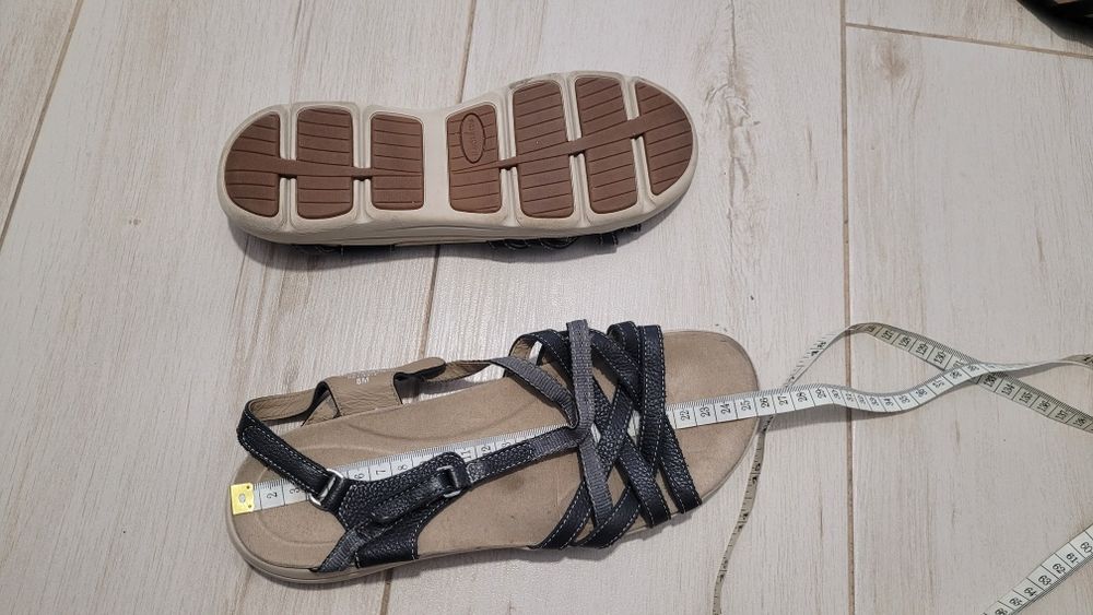 Sandale noi moderne calitate