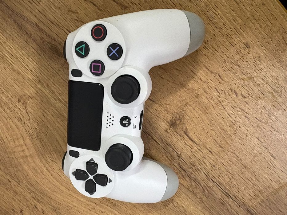 Playstation 4 джостик