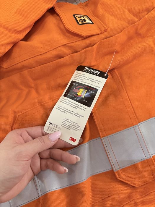 Тшо куртка,комбез