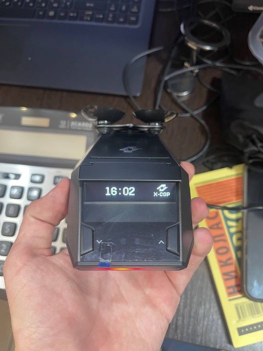 Neoline X-COP 8800s Wi-fi Black в идеальном состоянии.