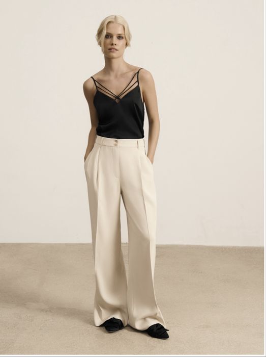 Двойка,пиджак с расклешенные брюки