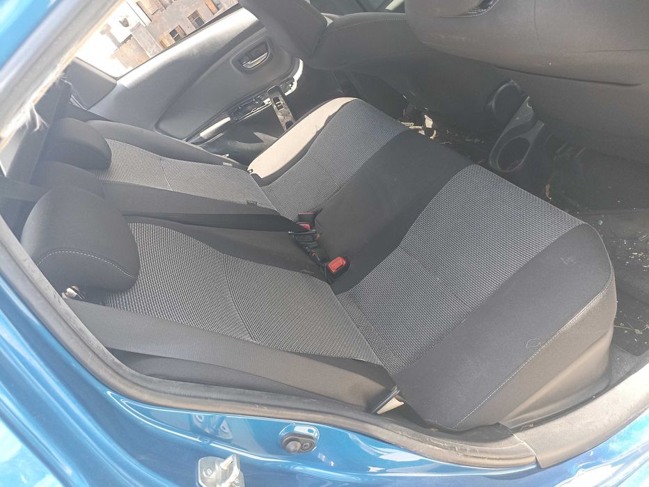 Тойота Ярис хибрид / Toyota Yaris  HYBRID  2016г. P13 - на части