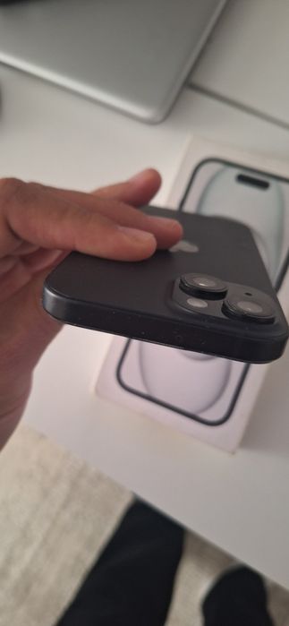 Продам Iphone 15