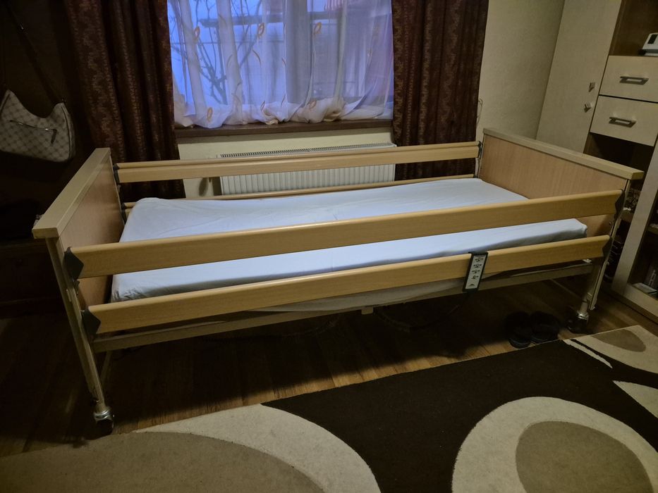 Pat medical cu telecomanda